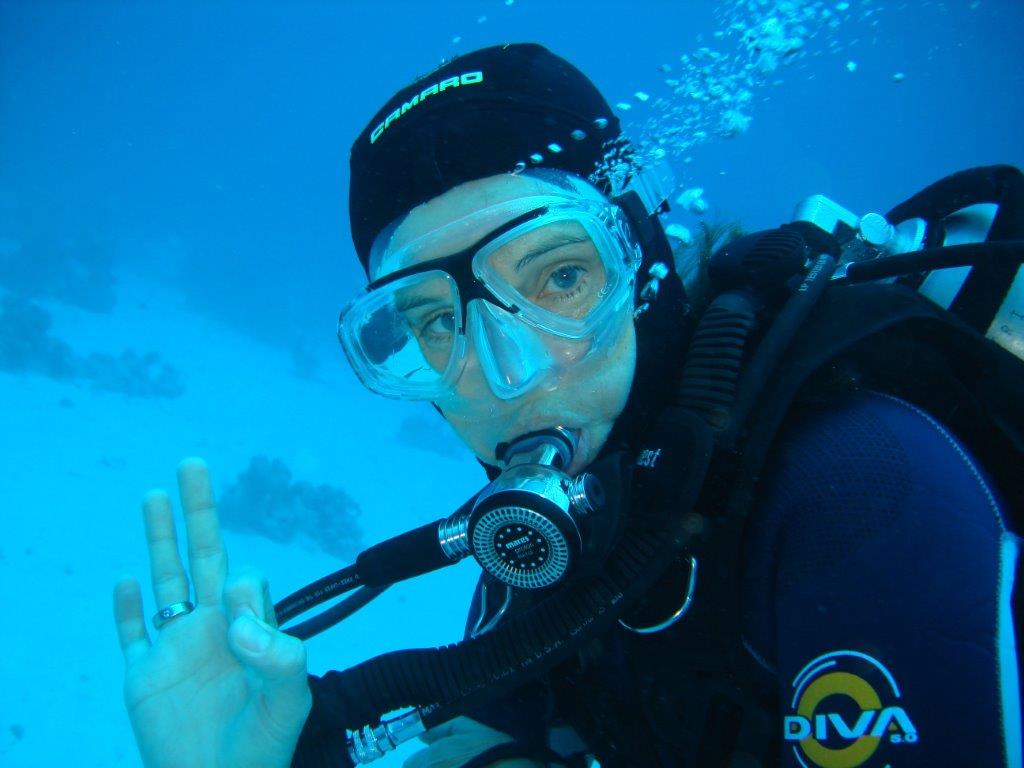 Sabine Mayer diving